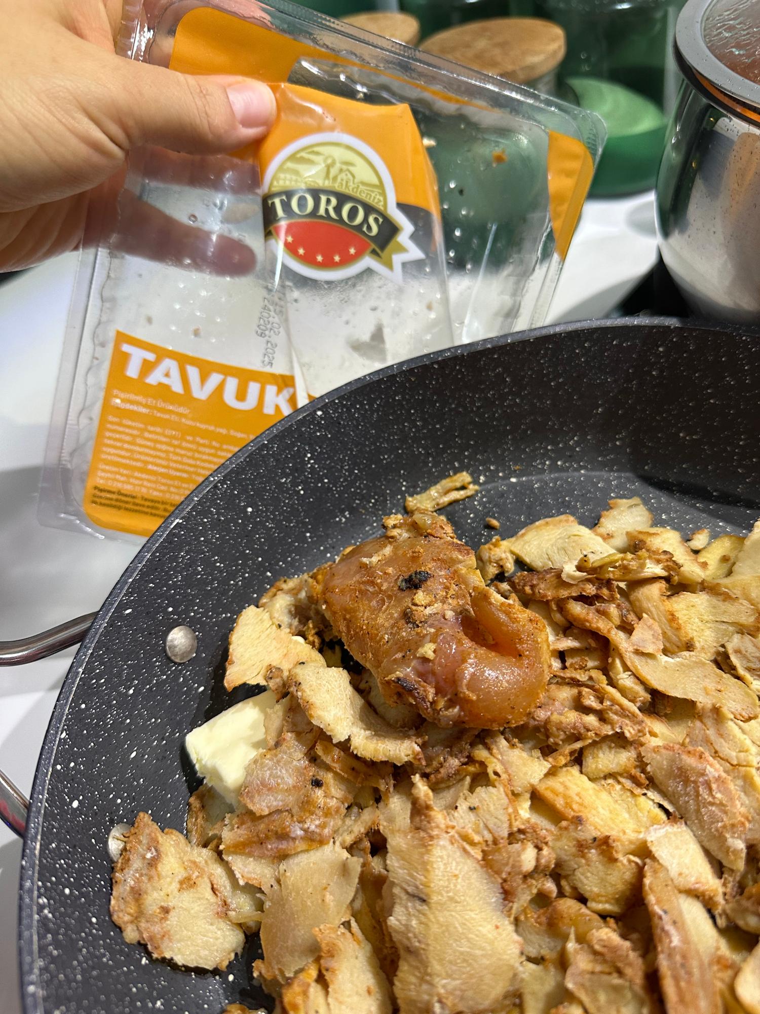 Akdeniz Toros pişmiş Tavuk döner